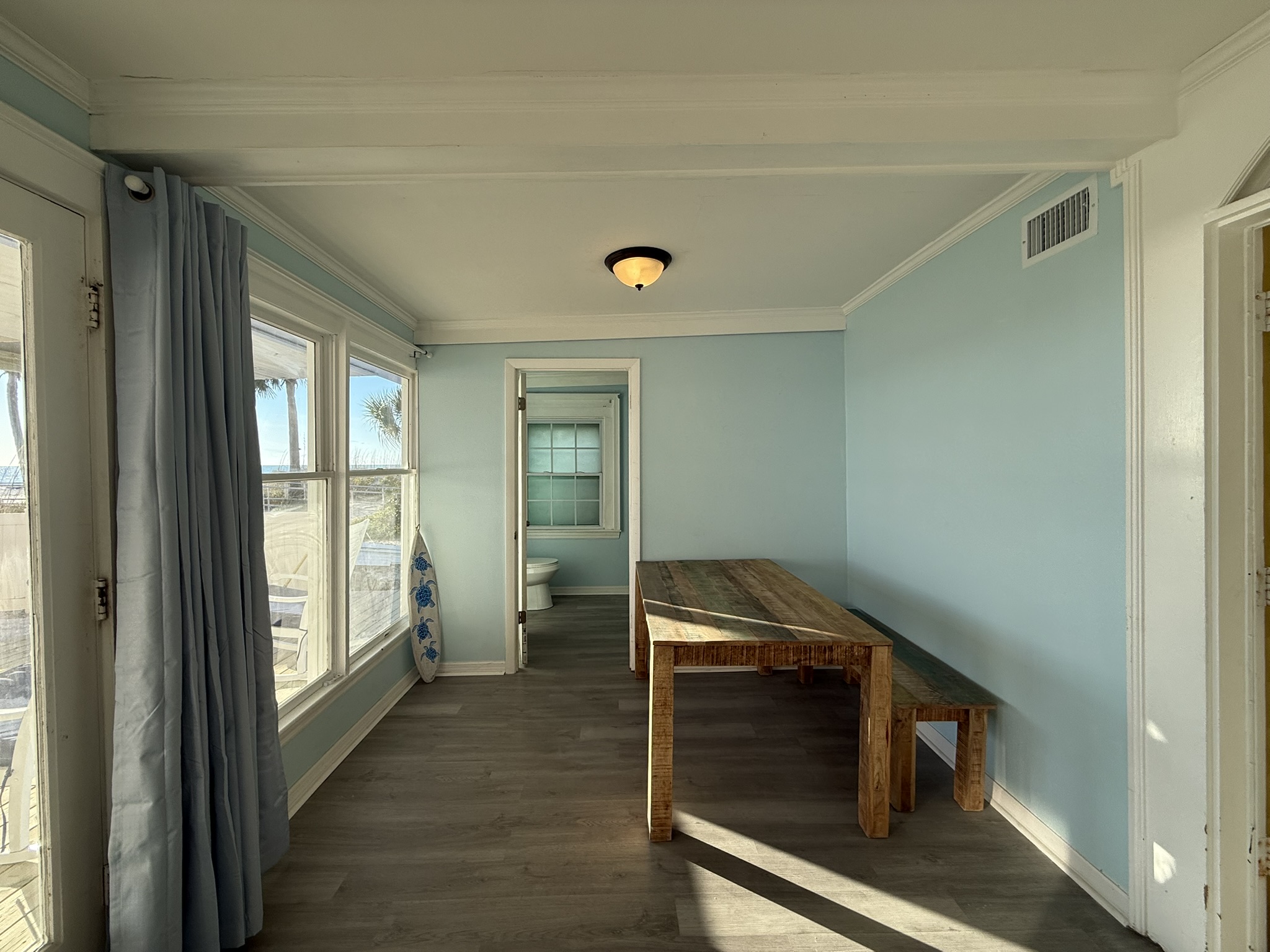 Secondary Dinette Area