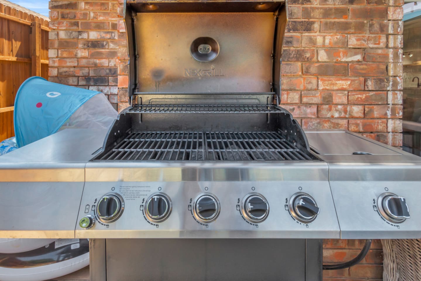 We're all about the BBQ out here in Greater Dallas! Cook out with friends and family in the spacious backyard.