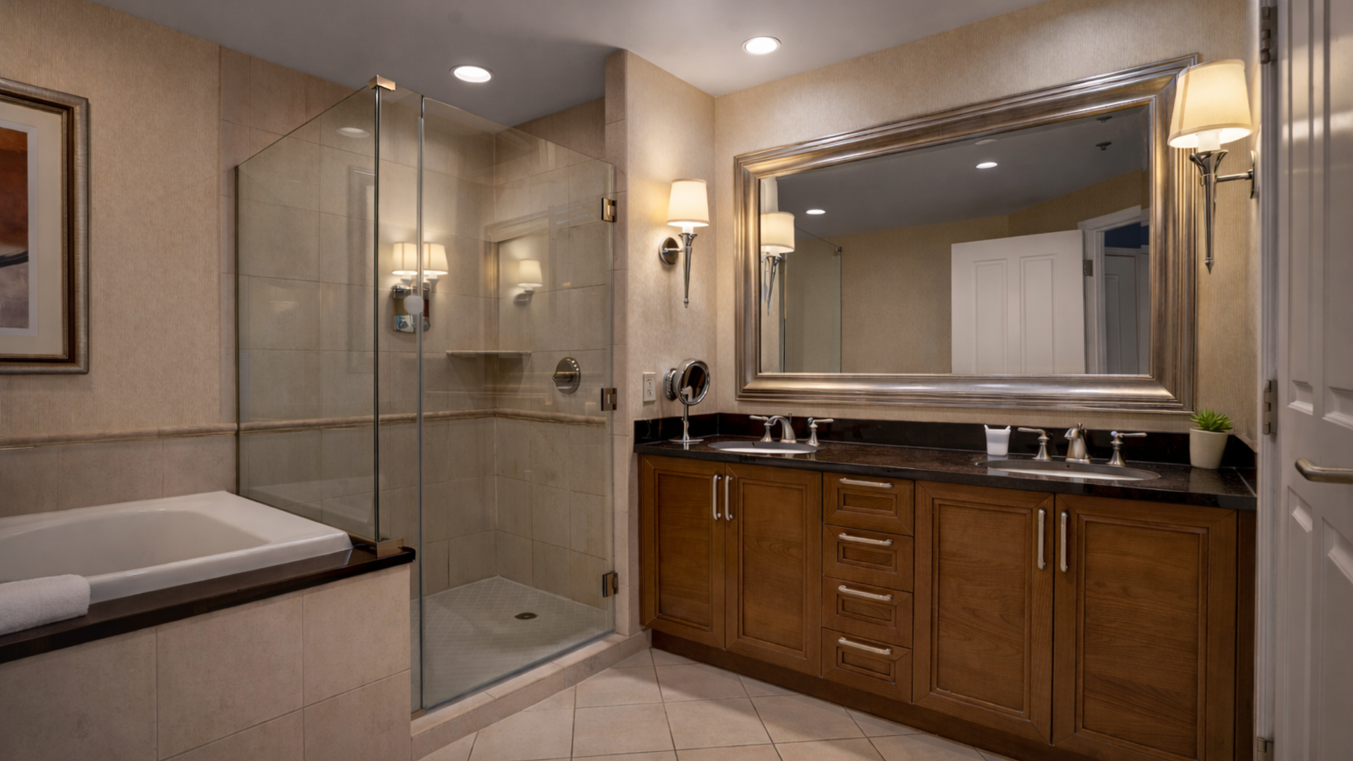 MGM Tower 2 · Unit 3204 — Whirlpool Tub