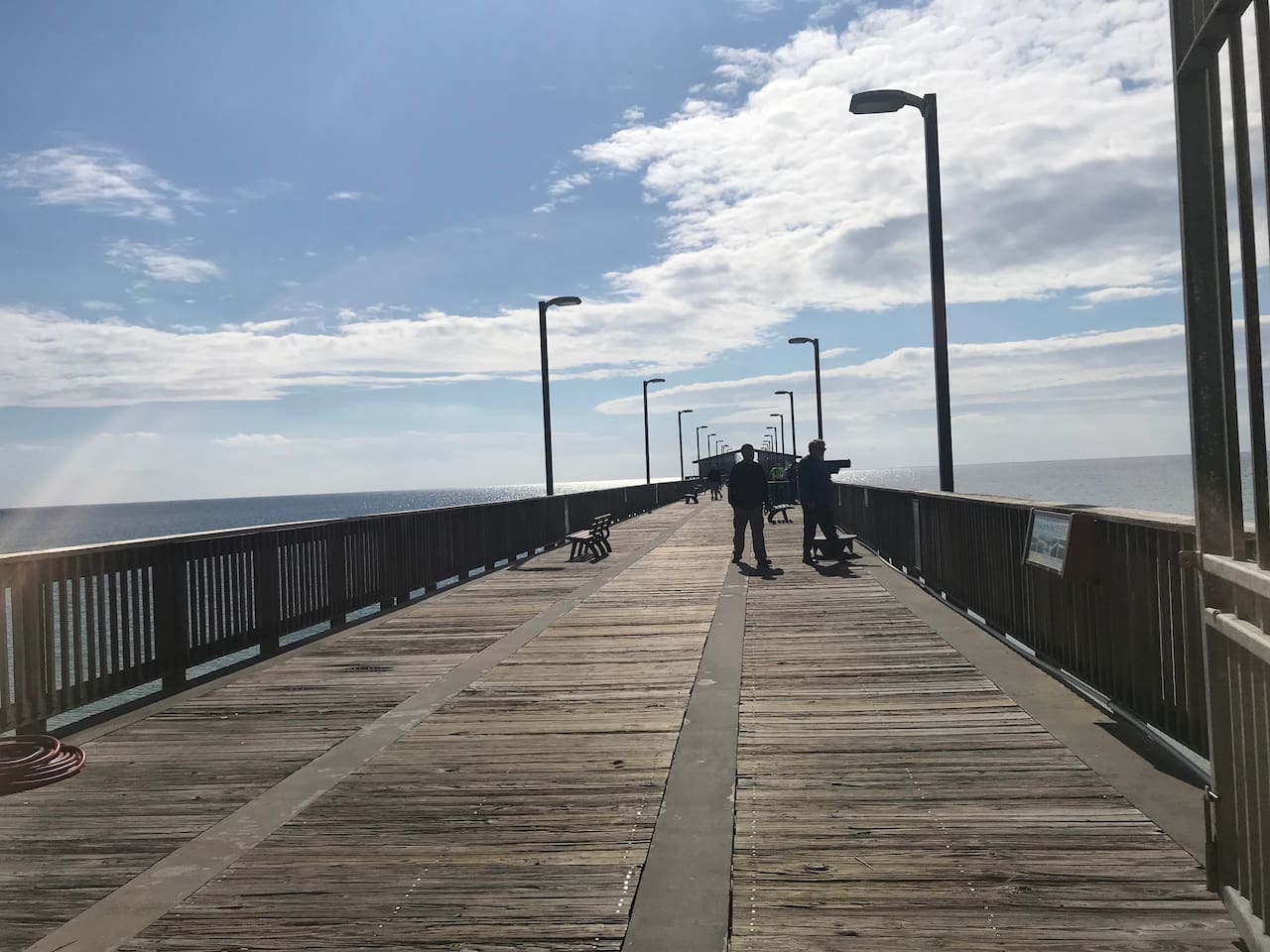 Walking distance to Pier to fish or just take in the sea life. 