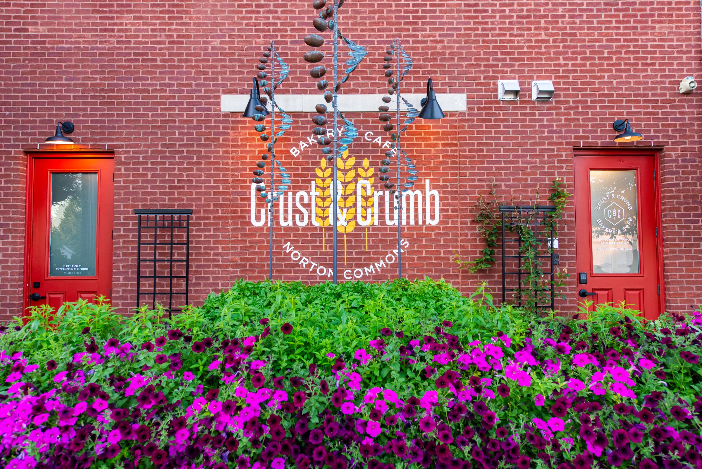 Nearby independently operated neighborhood bakery and café; availability and hours are controlled by the business.
