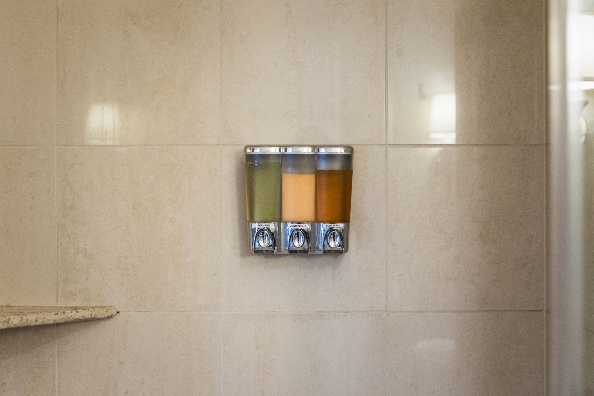 MGM Tower 2 · Units 801+803 — Whirlpool Spa