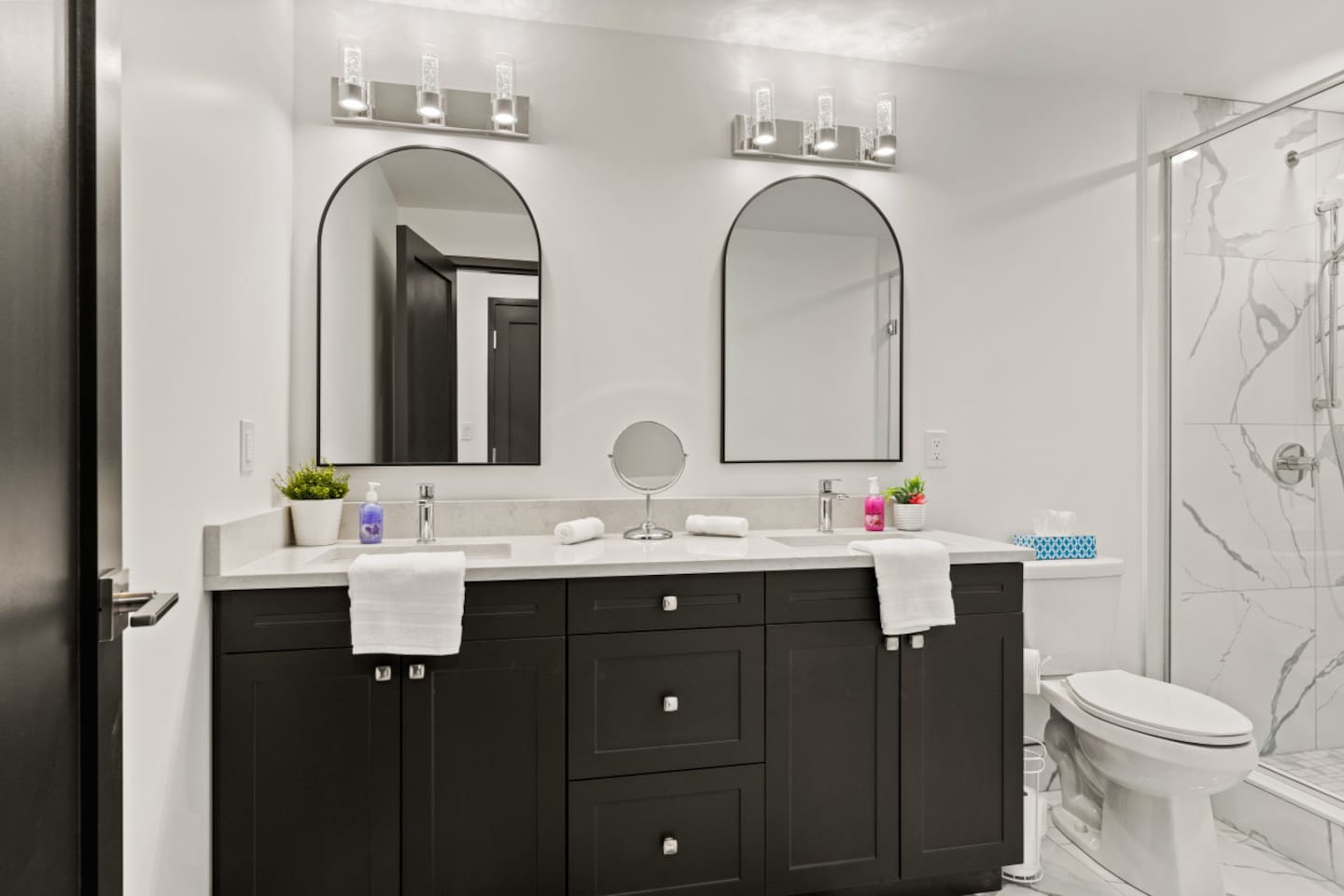Double sinks provide luxury and convenience.