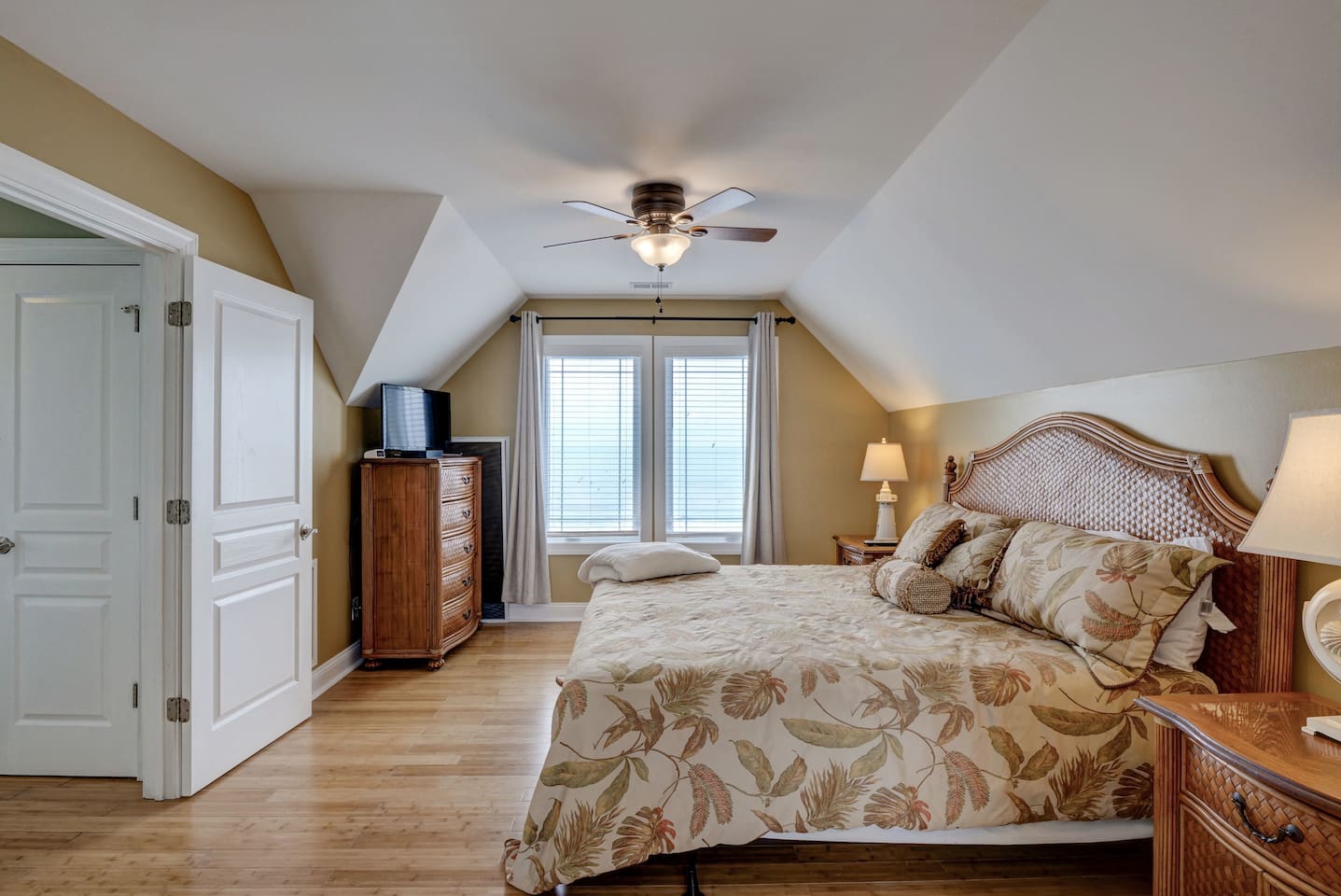 This bedroom suite can be found on the top level and shares Bathroom 3 with Bedroom 5