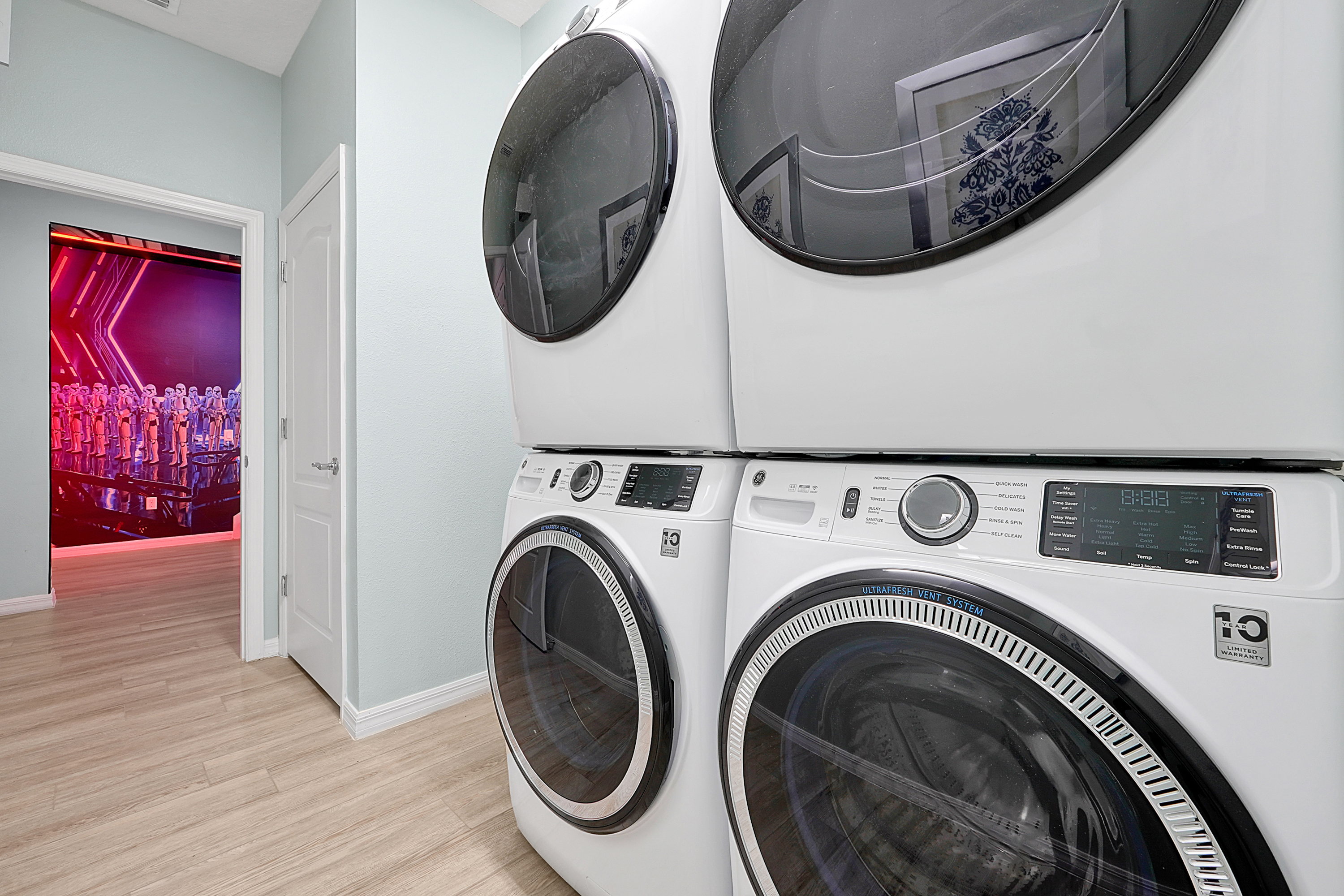 Double Washers/Dryers (FREE To Use!)