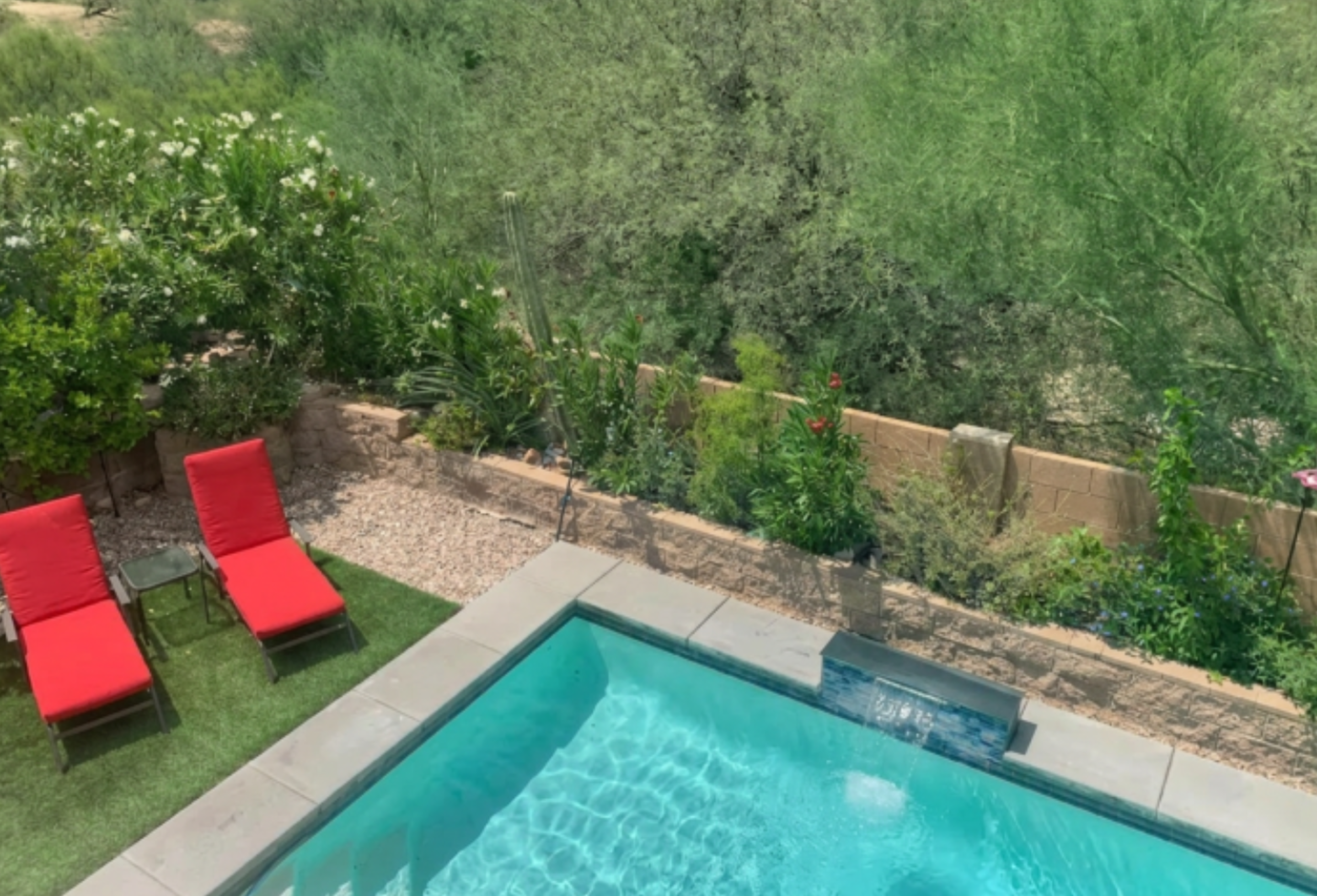 The desert open space behind our property ensures quiet and privacy.