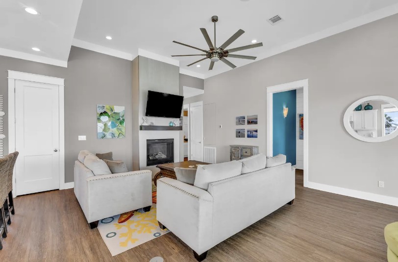 b2153a99420c4fa9b523e163f67a1174 | Beachhouse | Texas | TX | Vacation Homes | Galveston | Crystal Beach | Kokomo | Breezy Days | Beachfront Elegance | Sunrise Serenity | Southern Sands Property Management, LLC