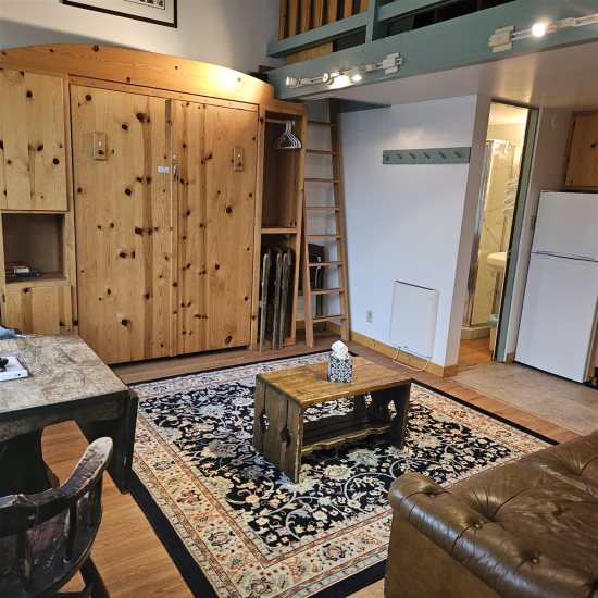 Livingroom area.