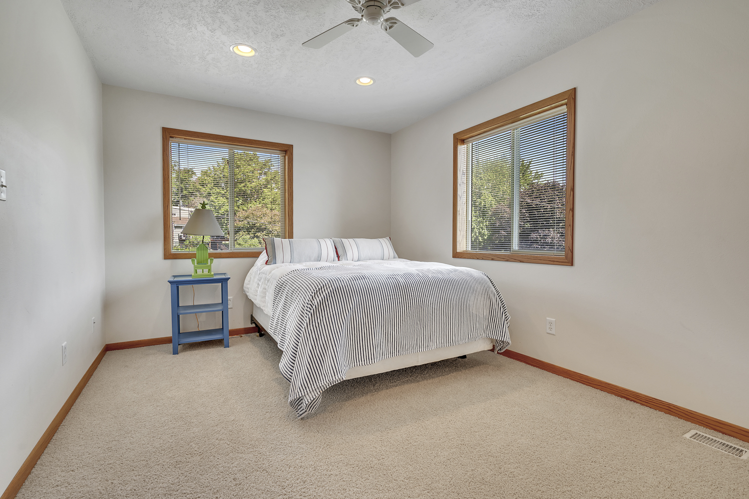 Upstairs queen bed #2