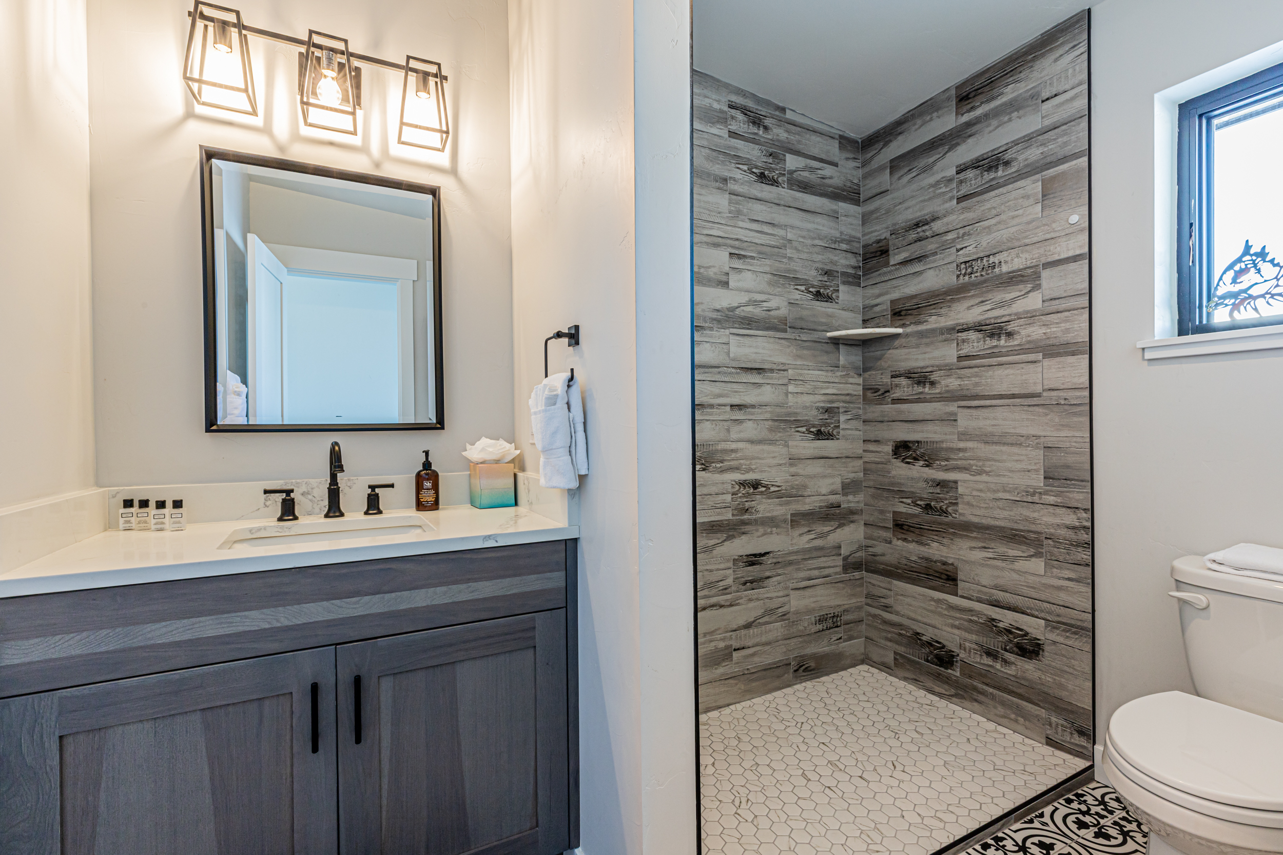 Upper Level - Bathroom #2 with Shower