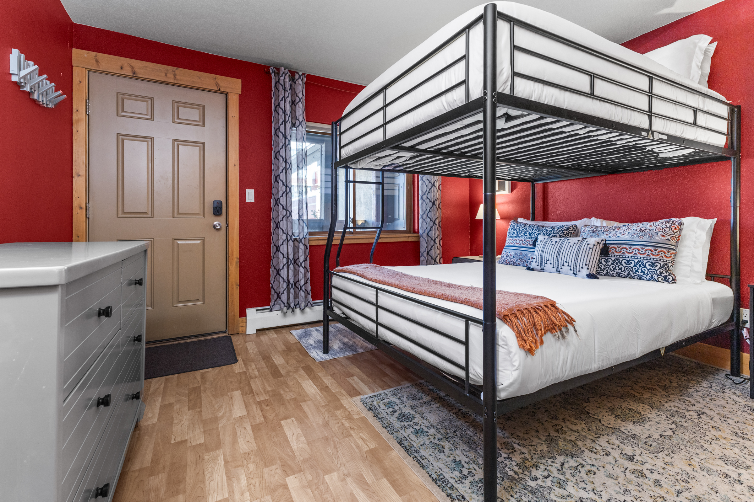 Bedroom #3 | Queen Size Bunk Bed