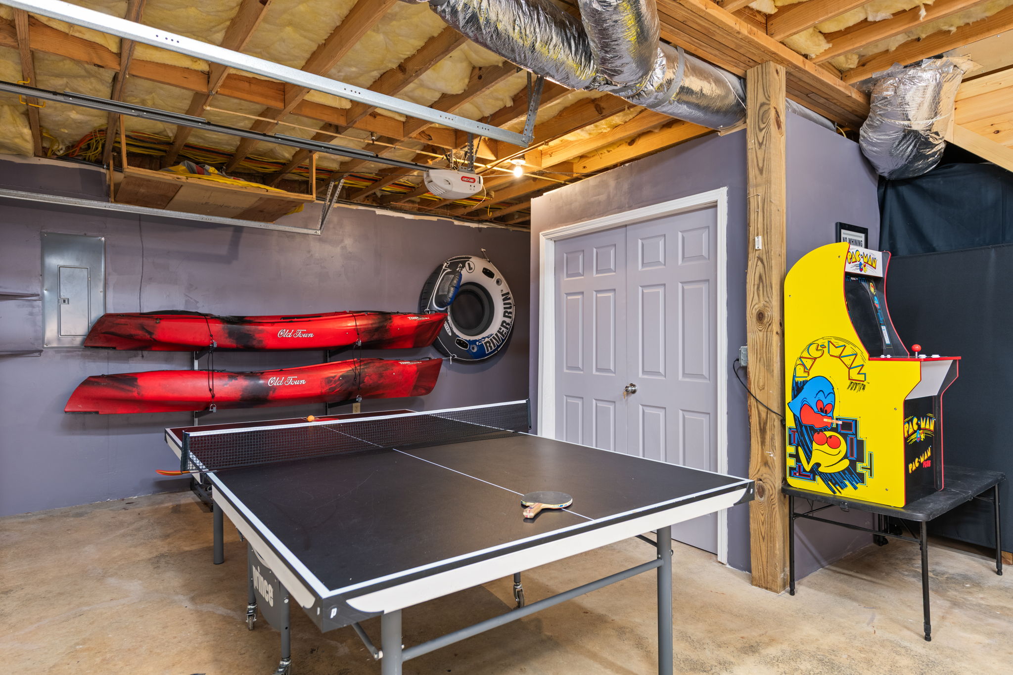 Kayaks and floaters are available for your enjoyment during your stay. Please handle them with care, just as you would your own, so everyone can have a great experience!