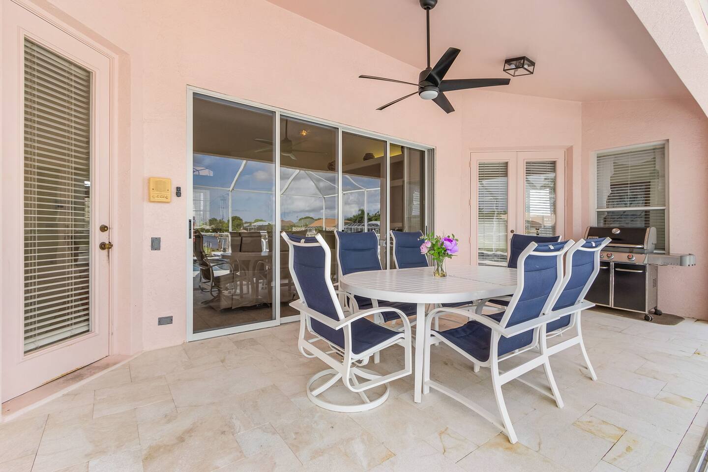 Delight in outdoor dining with a BBQ grill, perfect for sizzling meals and unforgettable alfresco gatherings!