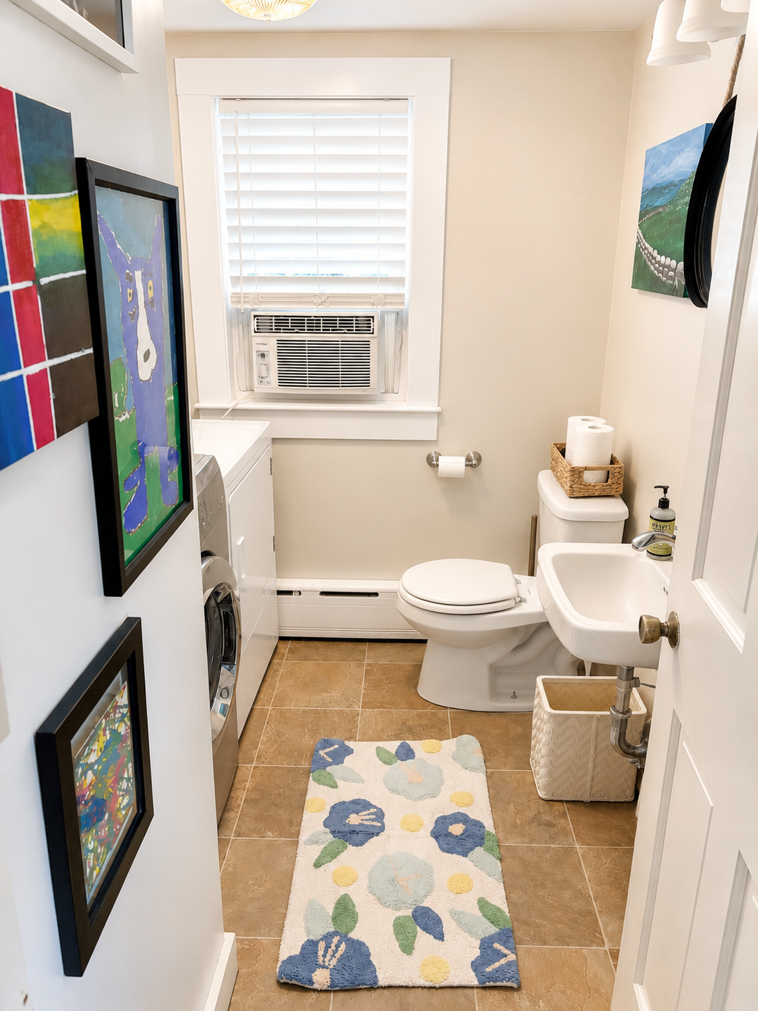 1st Floor Bathroom