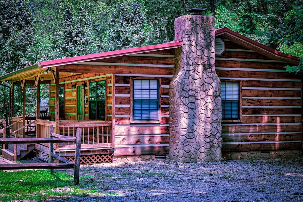 Dove 257 Smoky Mountains Vacation Cabins
