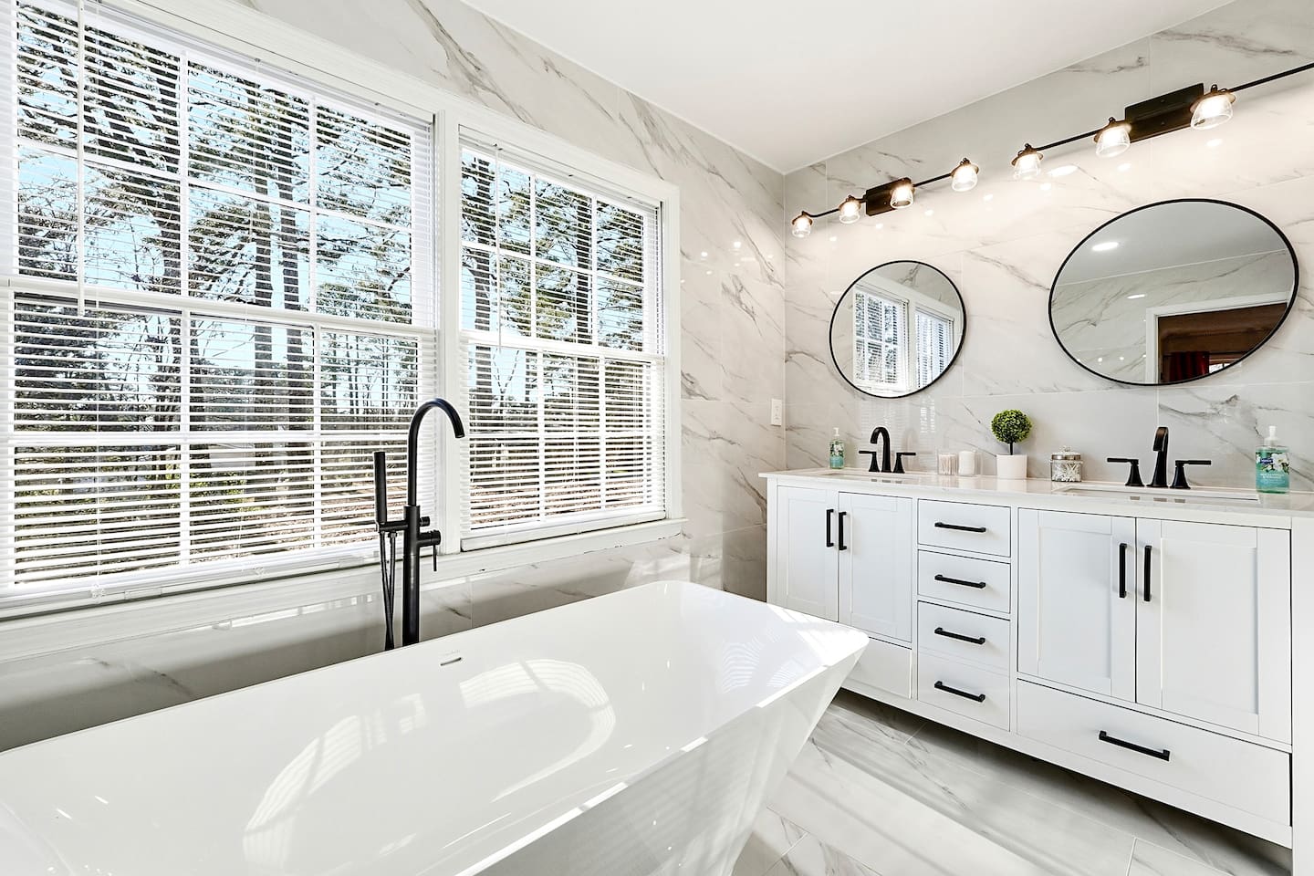 Private Luxurious ensuite bathroom for Bedroom #1.