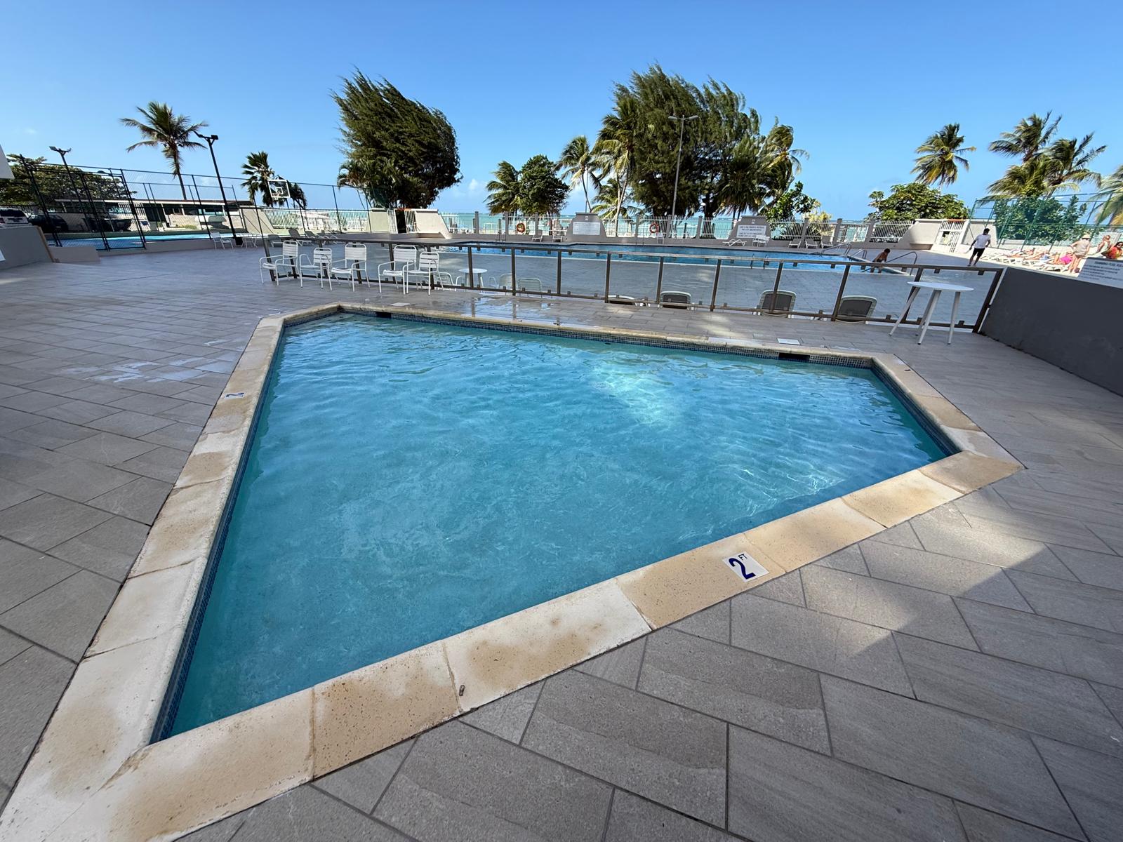 CHILDREN'S POOL