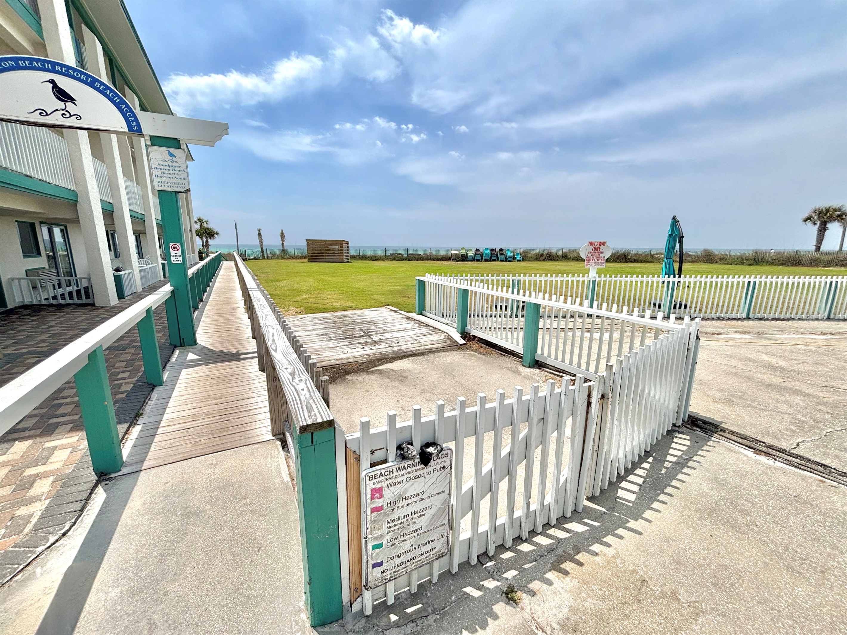 Horizon South has a private beach access across the street