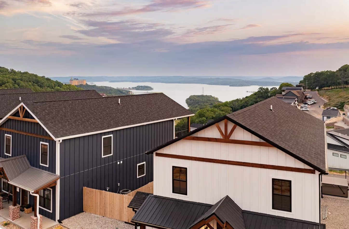 6 Bedroom Lodges