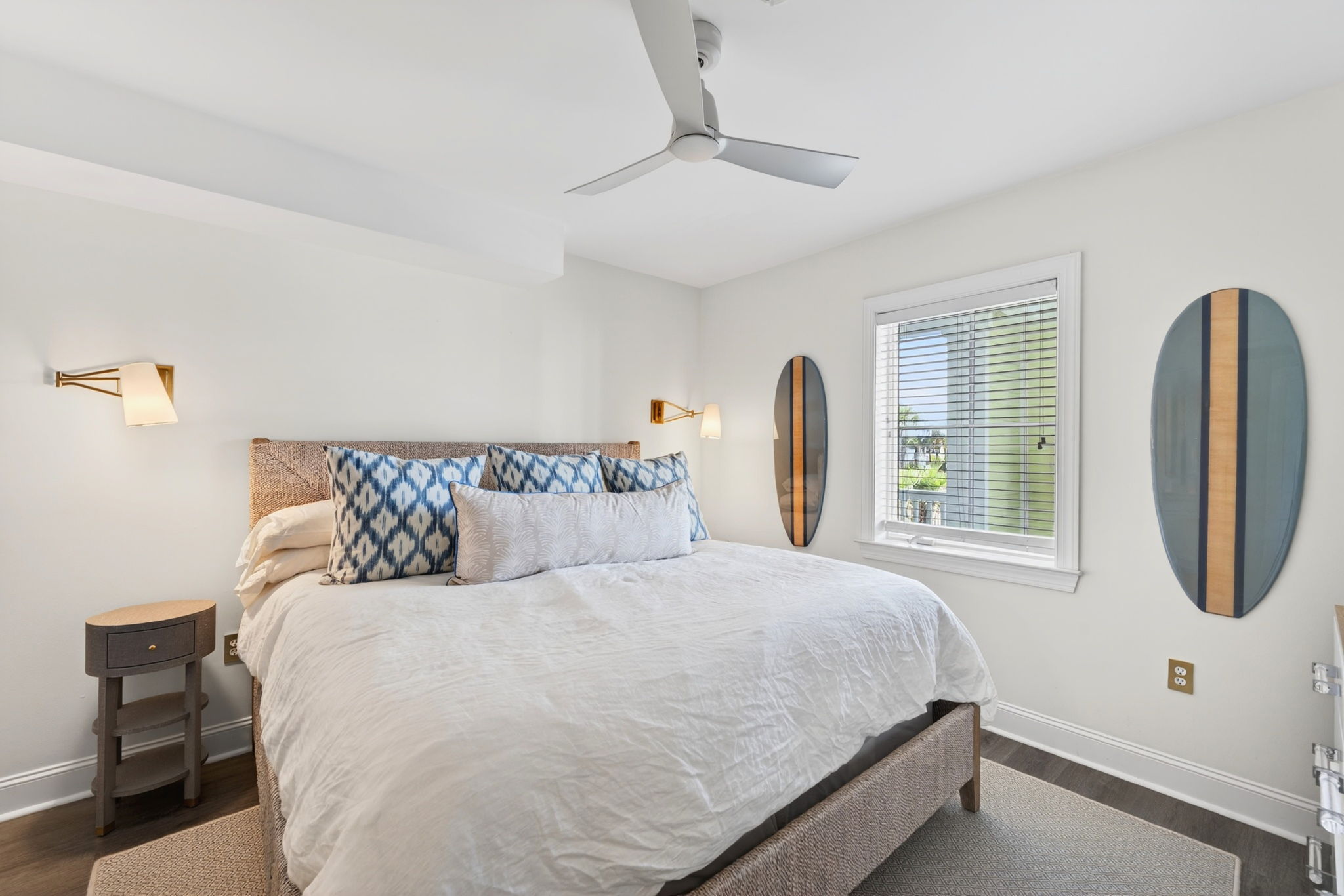 King Suite 2 | 1006 Ocean Blvd, Isle of Palms, SC | 102 Dunescape | IOP Escapes