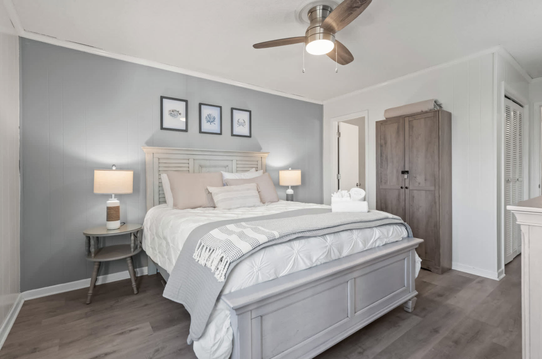 Master Suite with Queen bed and Ensuite Bath