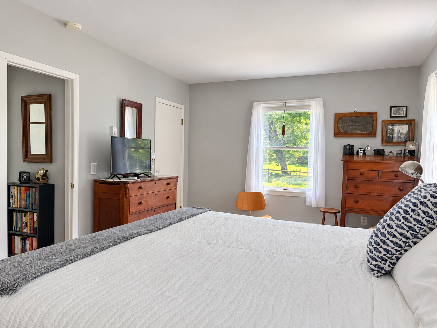 King bedroom.