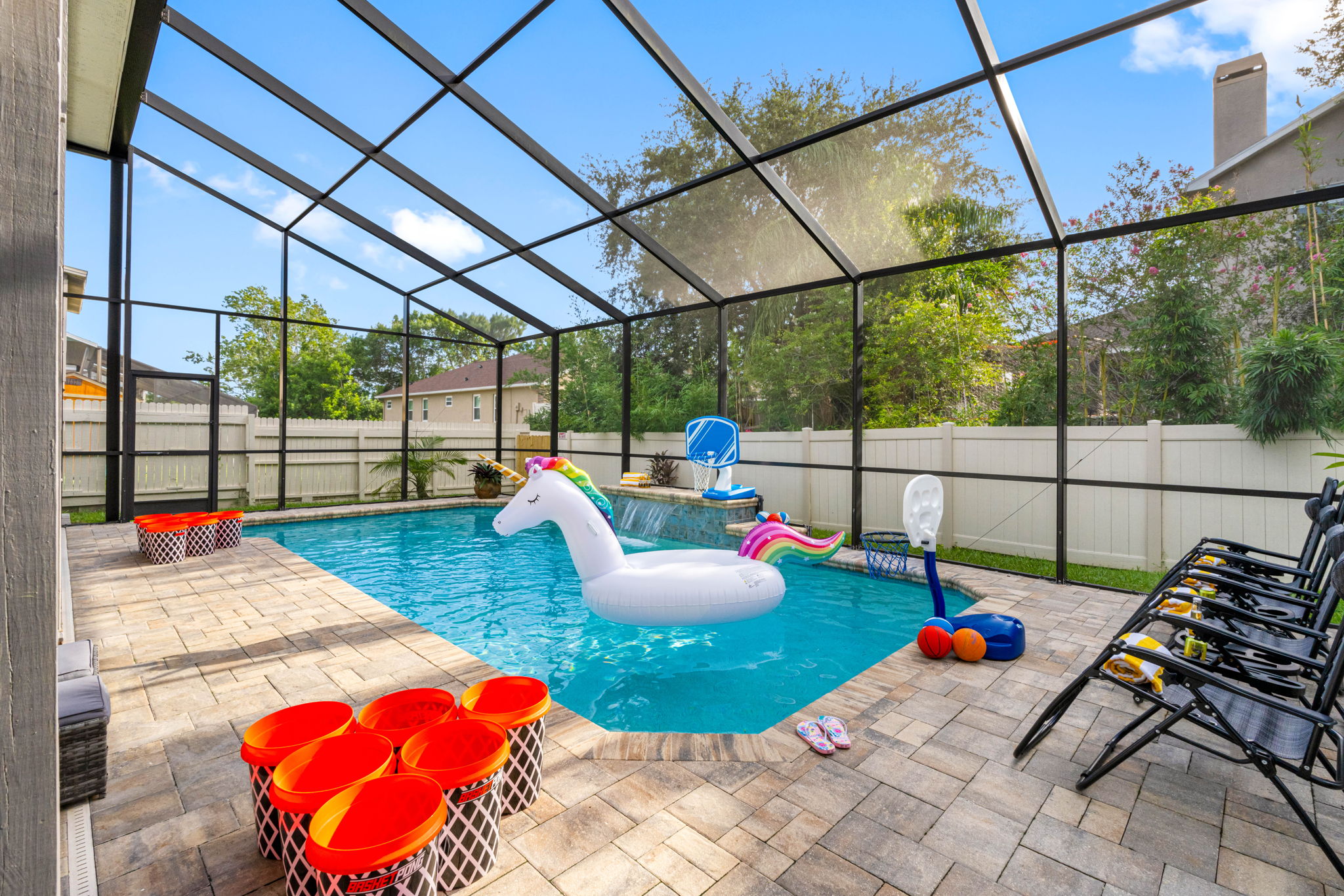 The gentle splash of water creates a spa-like ambiance that’s both calming and luxurious.