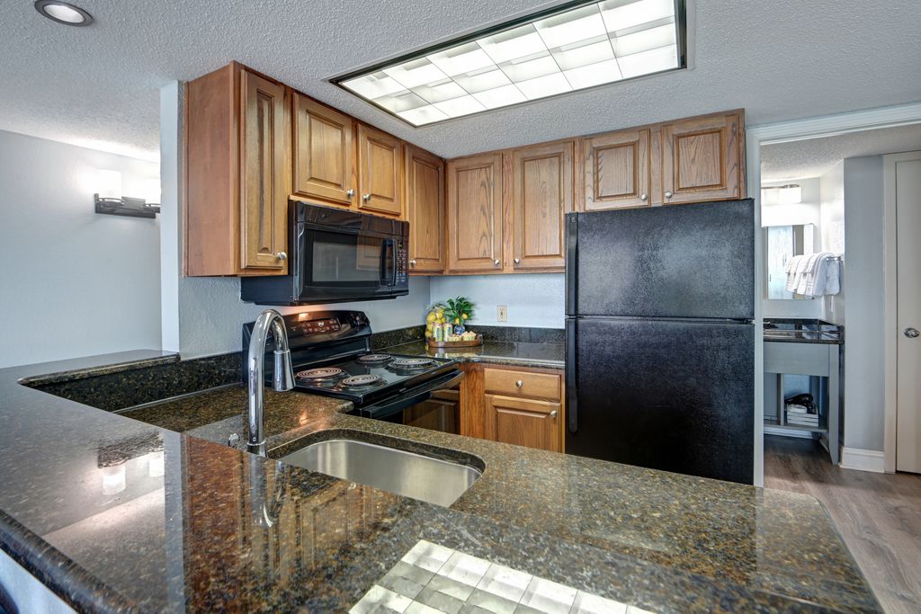Chill and dine in this modern and stylish kitchen/dining area.