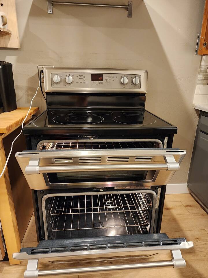 Double over to cook two items at the same time with separate temperatures. 