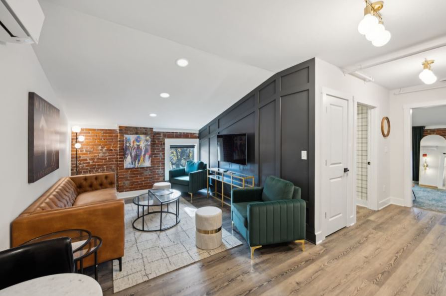 Kentucky Derby Suite Living Area