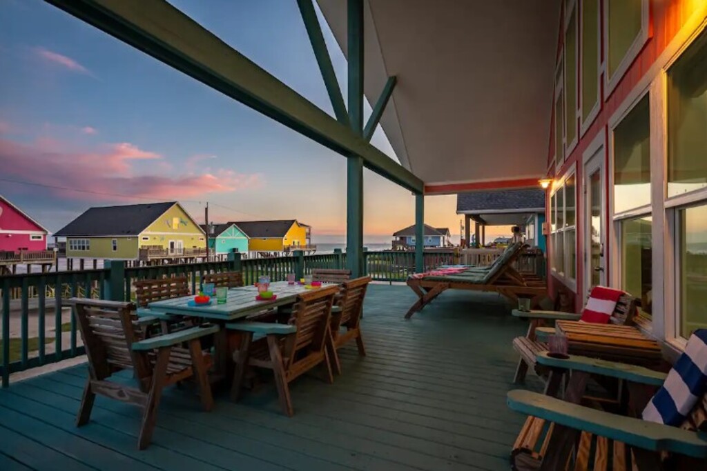 b54264562afe49edb77b58d2ceaca6e4 | Beachhouse | Texas | TX | Vacation Homes | Galveston | Crystal Beach | Kokomo | Breezy Days | Beachfront Elegance | Sunrise Serenity | Southern Sands Property Management, LLC