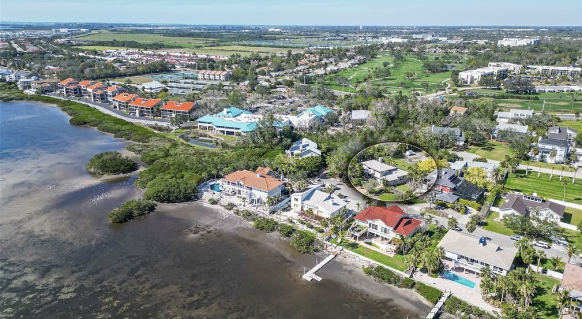 From Tournament Mode to Vacation Mode.  One turn away from IMG Golf Club and you're in your own world. Welcome to where convenience meets calm.