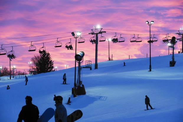 Skiing at Chestnut Mountain