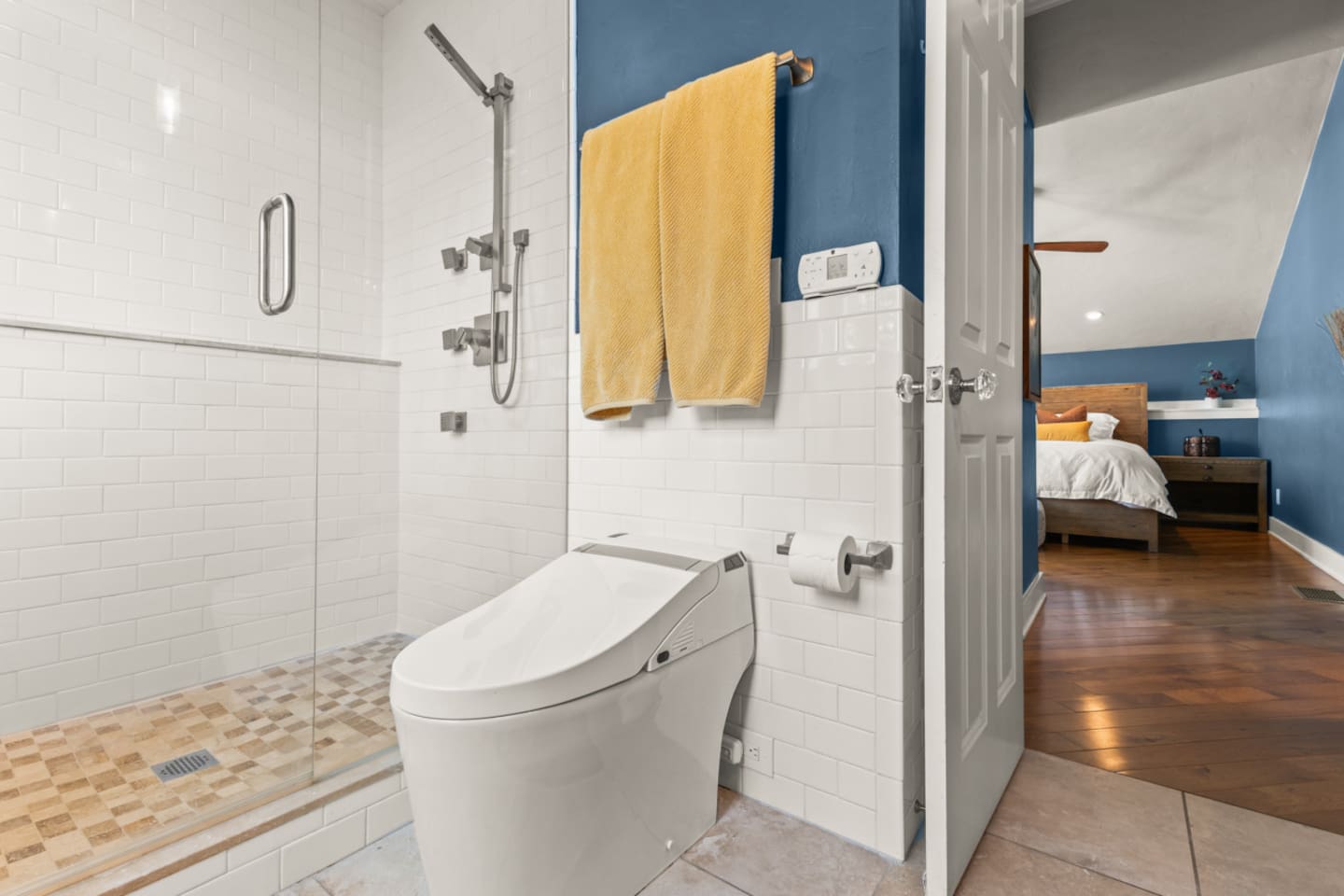 Ensuite Bathroom #1 