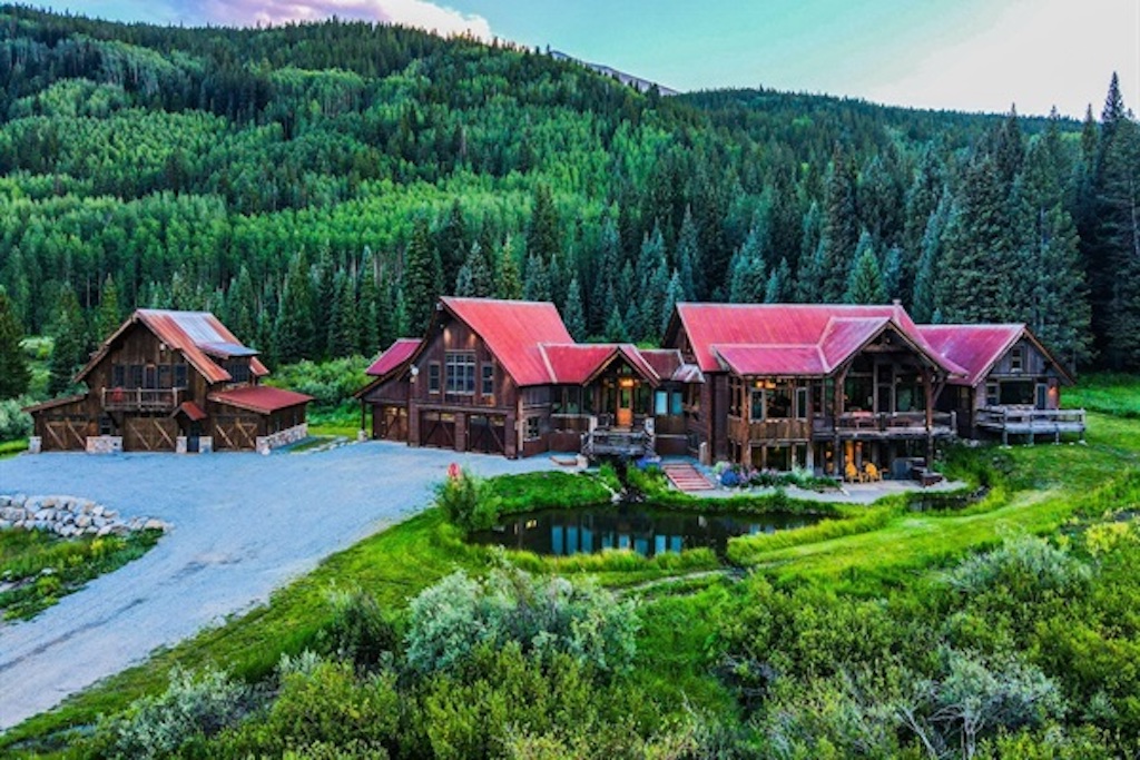 Front Exterior and driveway