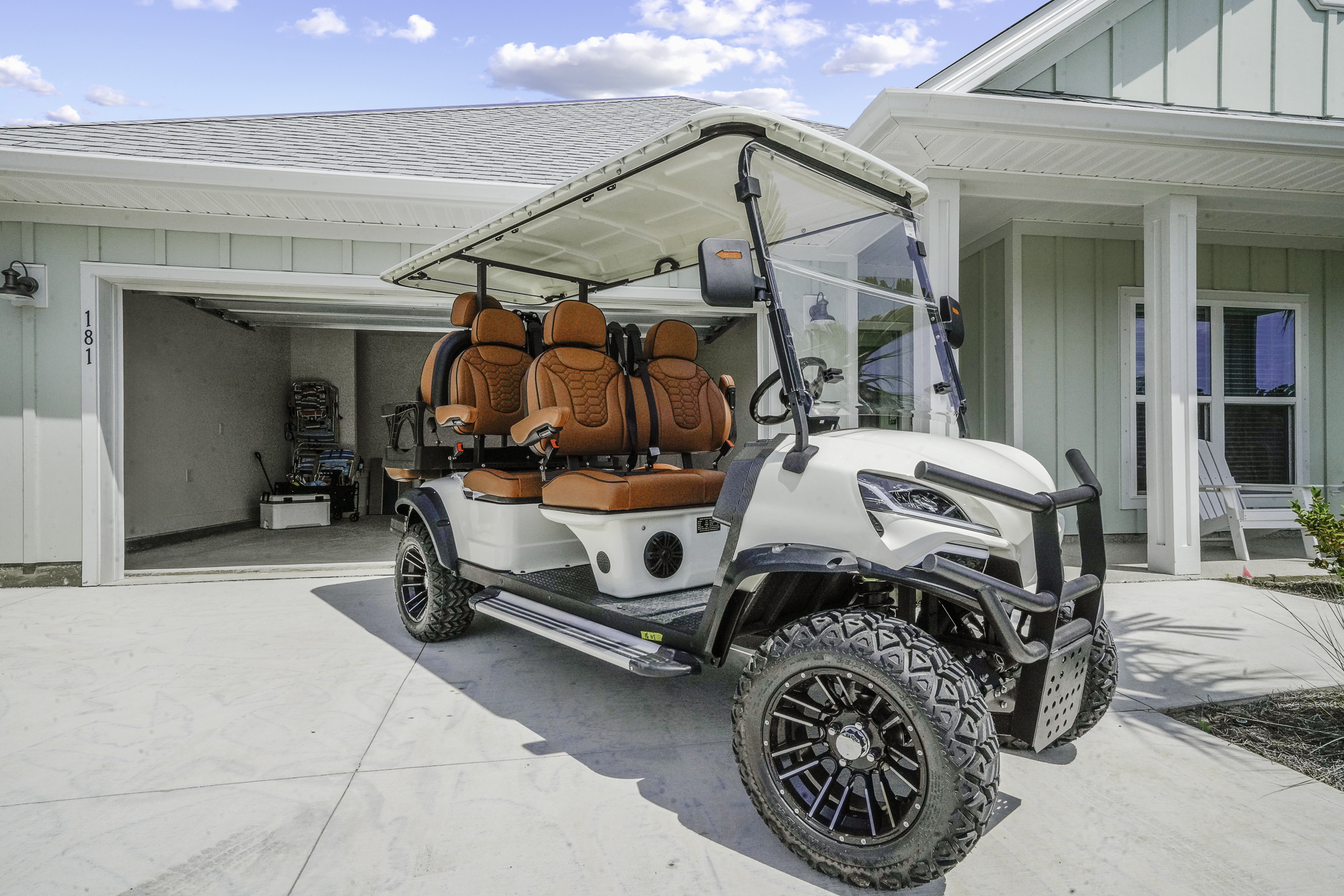 New 6-seater golf cart included in your stay