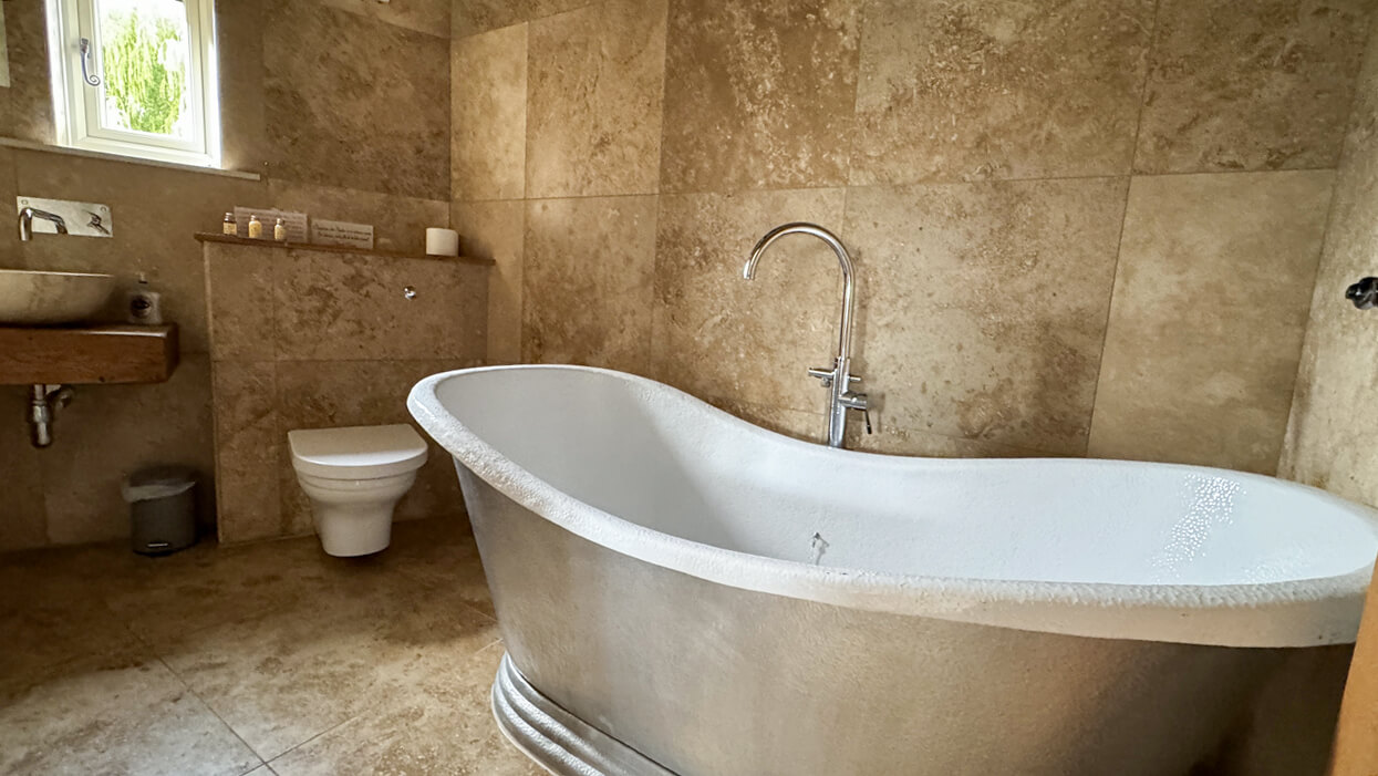 Duck Ensuite