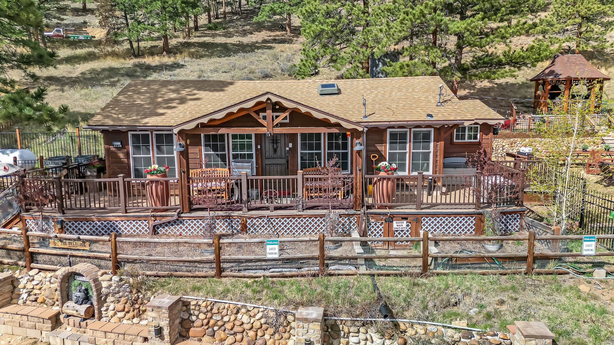 Welcome to The Overlook! Your private mountain retreat in Estes Park.