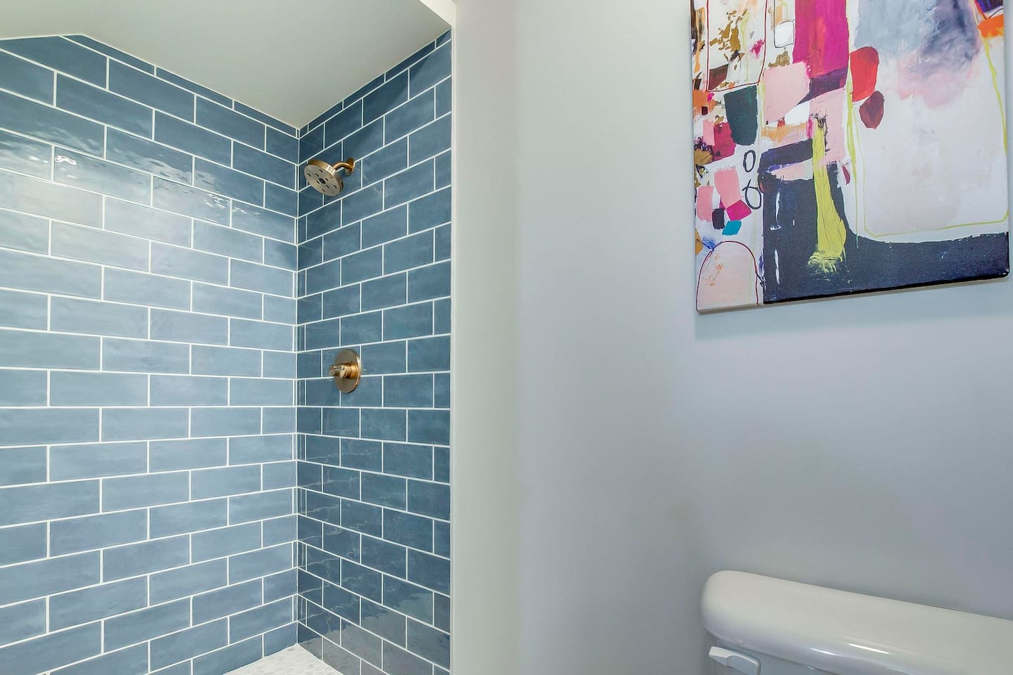Full Bathroom 1 Shower