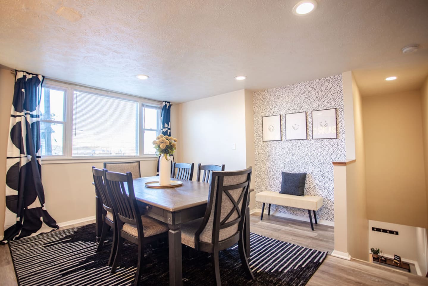Charming 6-seater dining table, perfect for intimate meals or casual gatherings in a cozy and welcoming space.