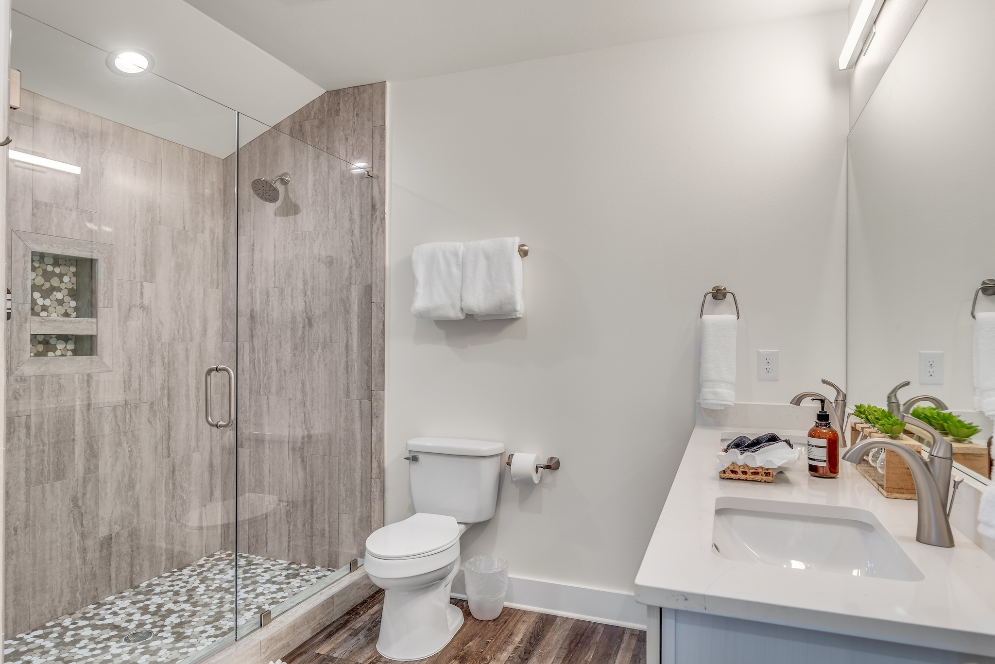 King Suite #8: Private Bath (third floor)