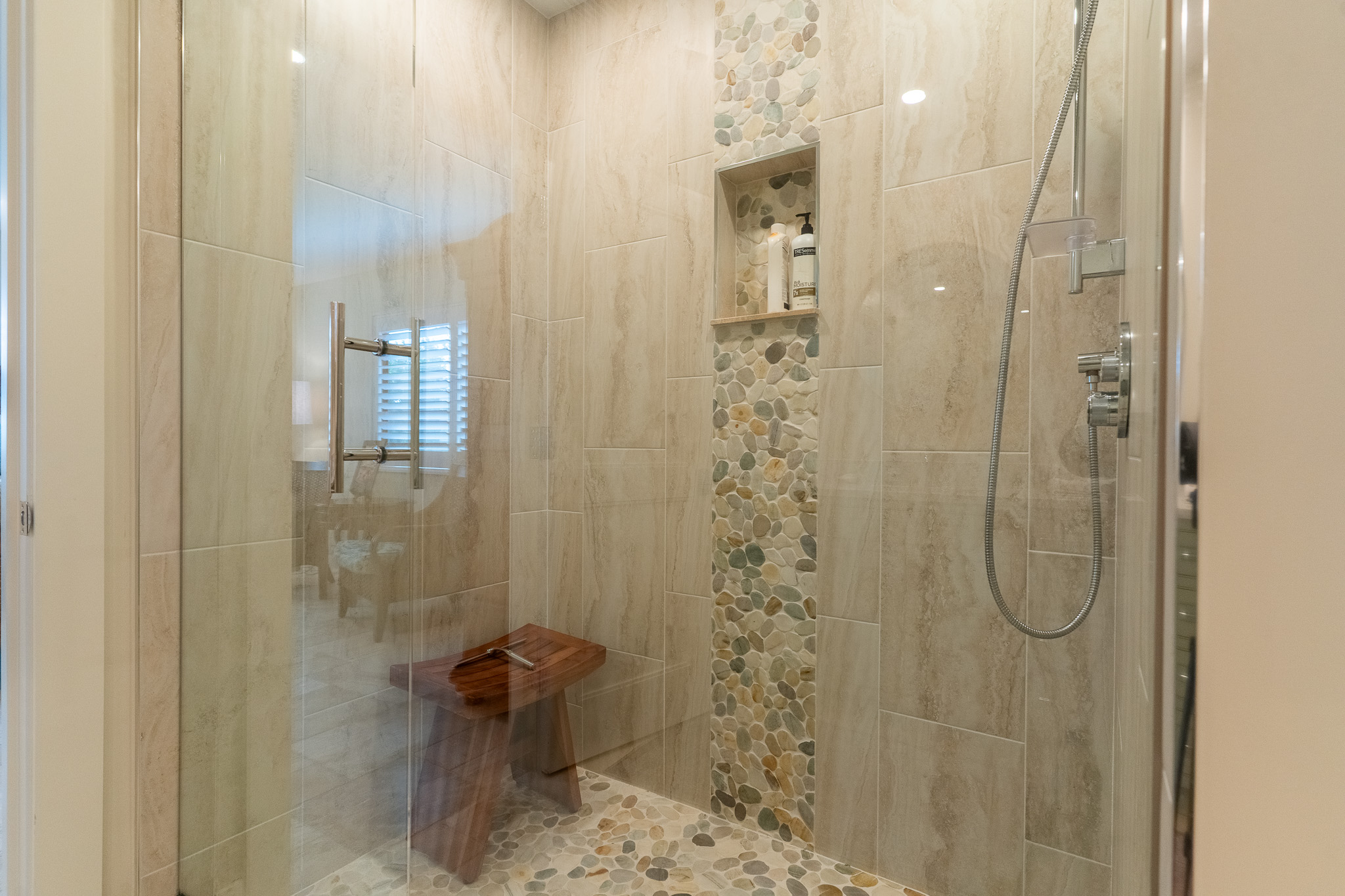 Ensuite Bathroom 1