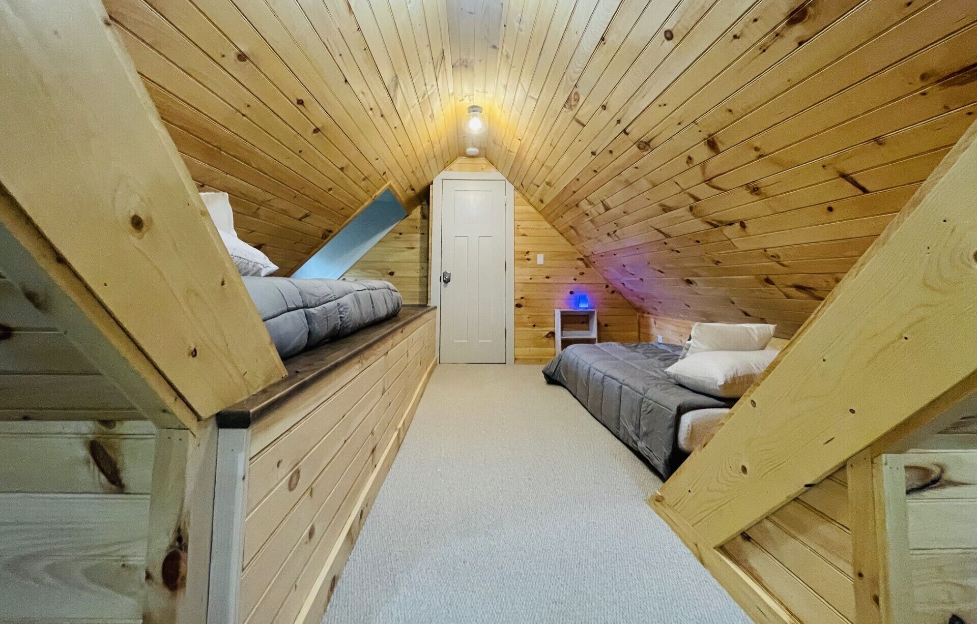 Additional twin beds built in