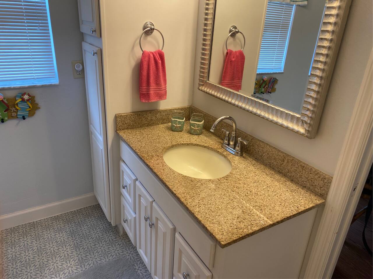 Villa Marion- Master bathroom