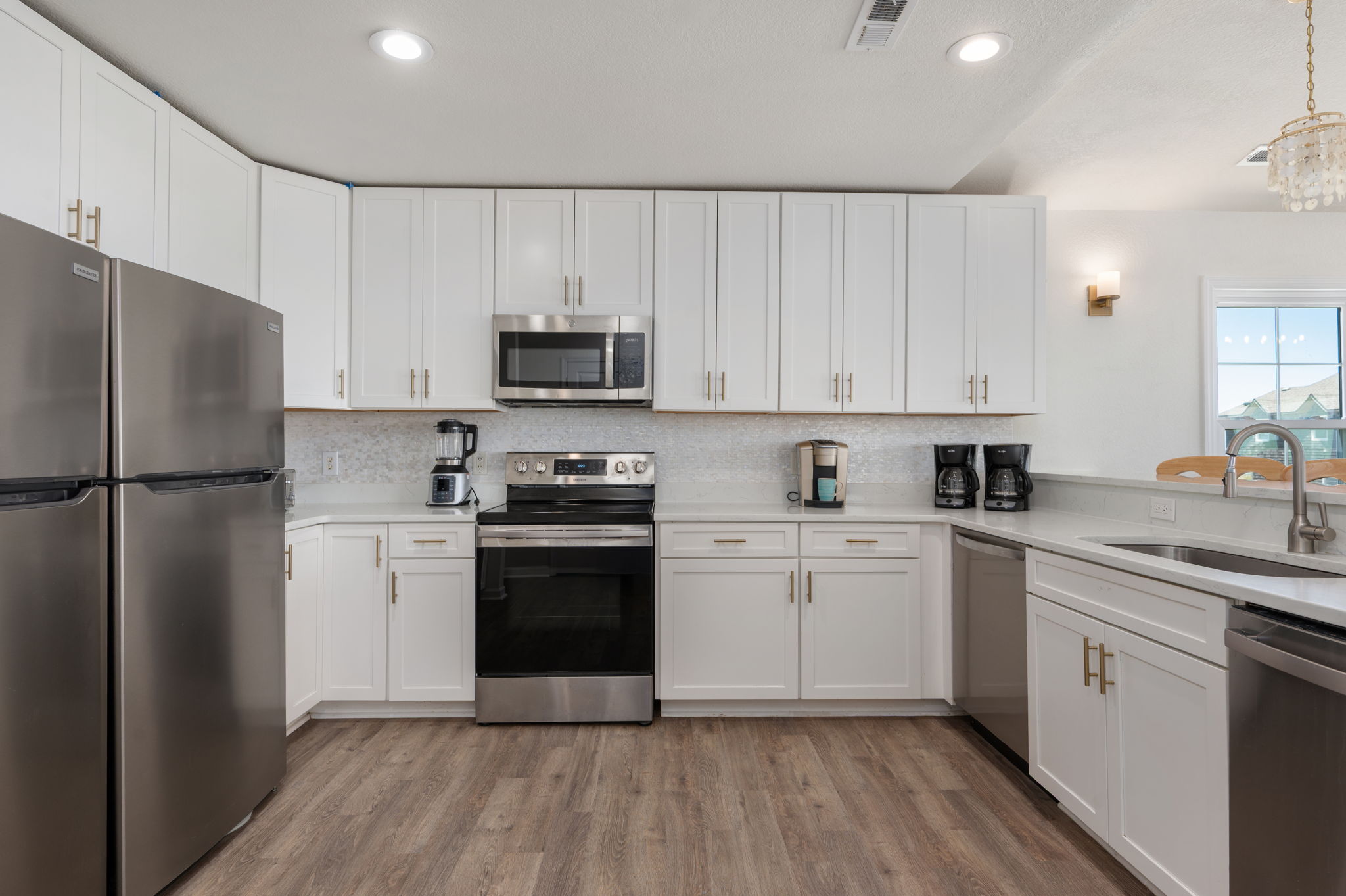 Coastline Haven — Open Kitchen