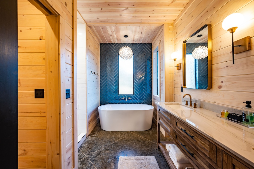 Large Private Bath with Soaking Tub, Toilet Closet and Large Shower