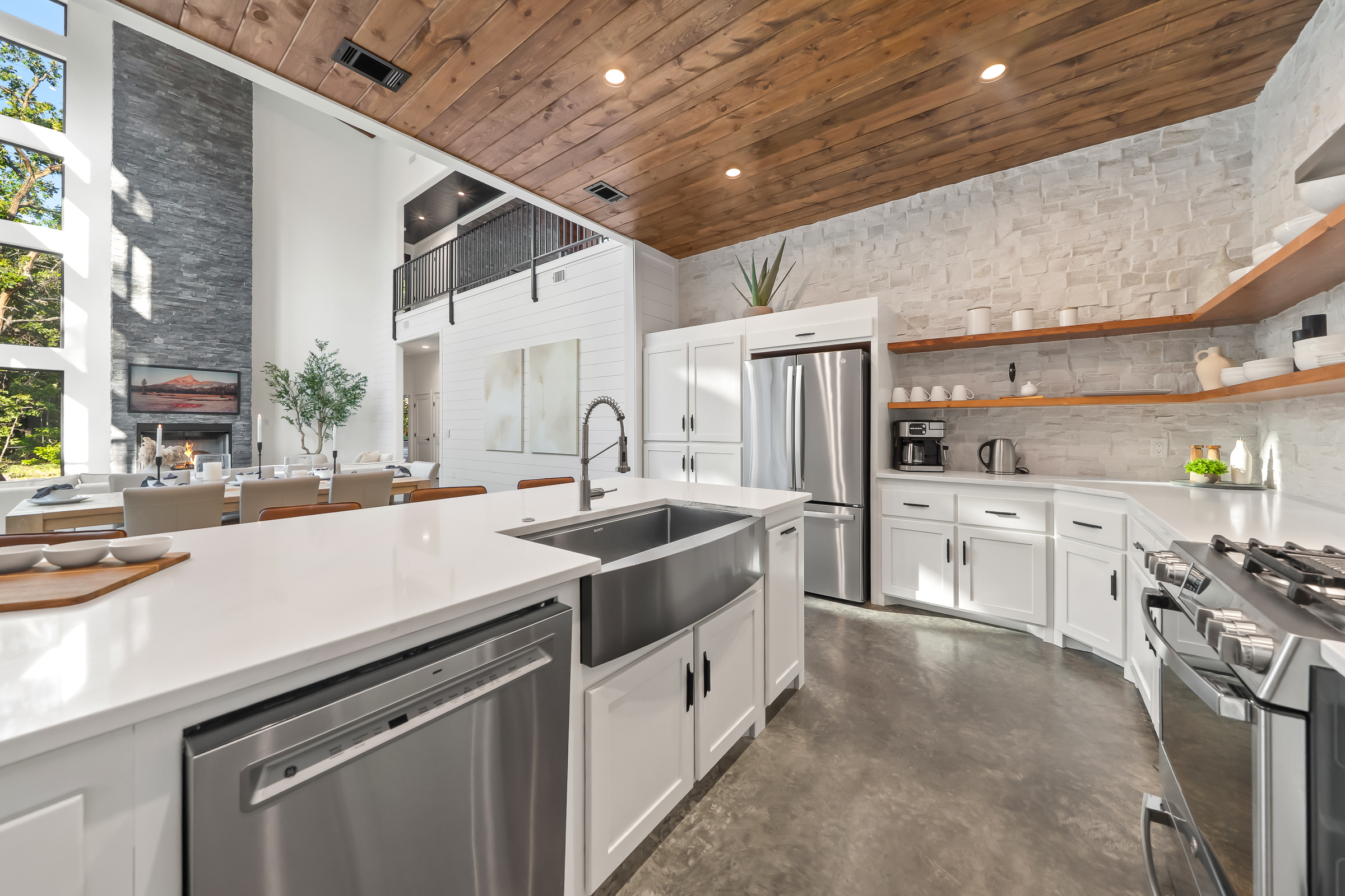 Chef's Kitchen - complete with everything you could need for a home away from hom