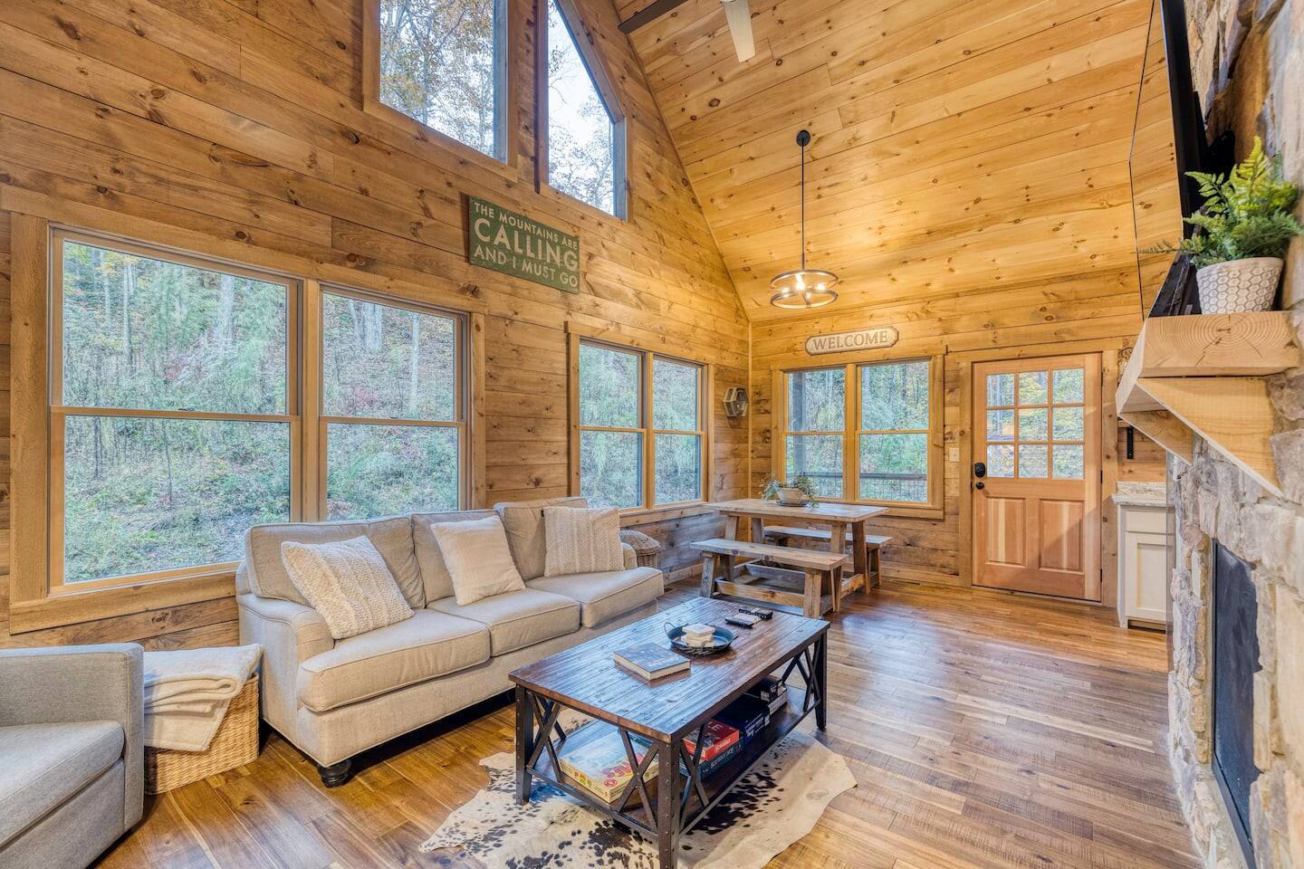 Abundant space for relaxation awaits you, whether you're lounging, savoring breakfast, or lost in the pages of your favorite book. ☕️