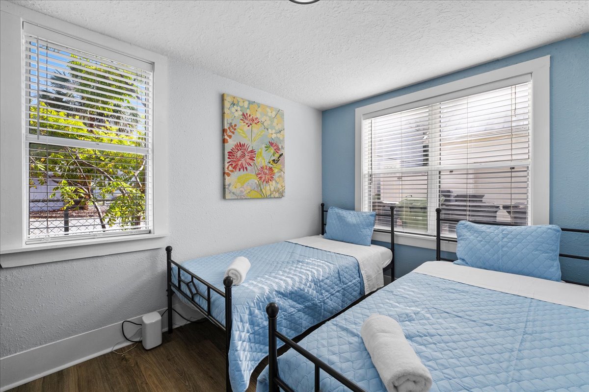 Comfortable room for a few kids or good friends!