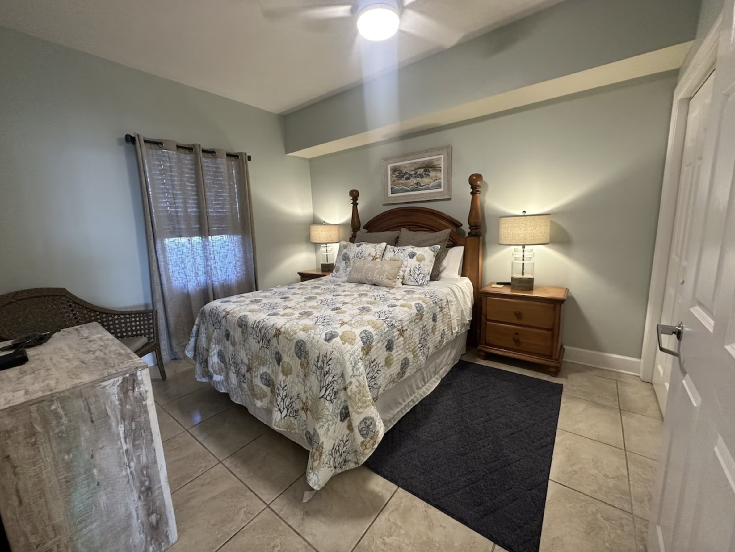 2nd Bedroom-Queen Bed